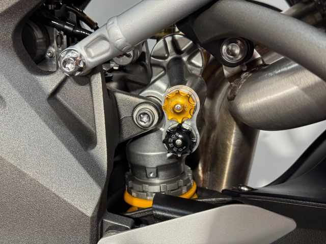 triumph - speed-triple-rs