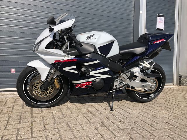 honda - cbr-900-rr-fireblade