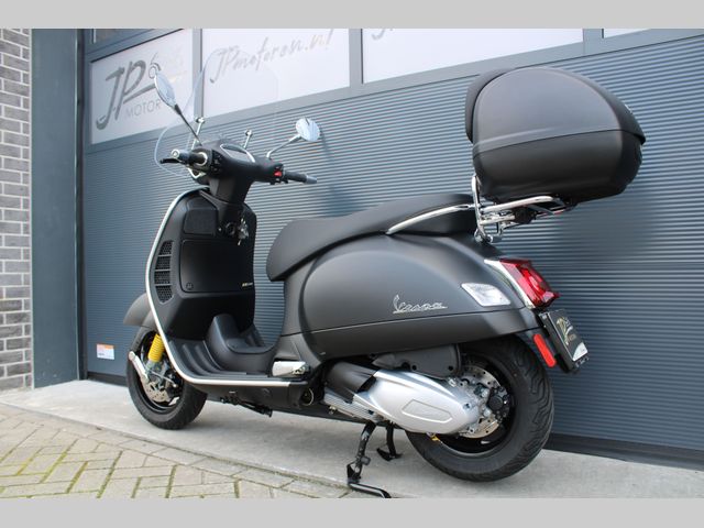 piaggio - gts-touring-300