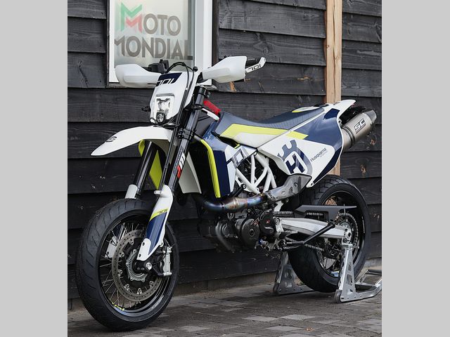 husqvarna - 701-supermoto