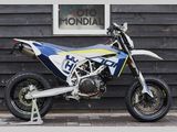 HUSQVARNA 701 SUPERMOTO