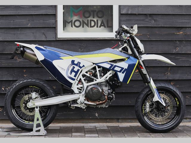 husqvarna - 701-supermoto