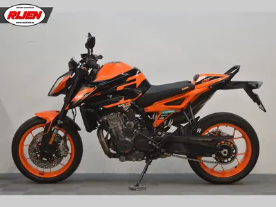 KTM 890 DUKE GP – foto 4