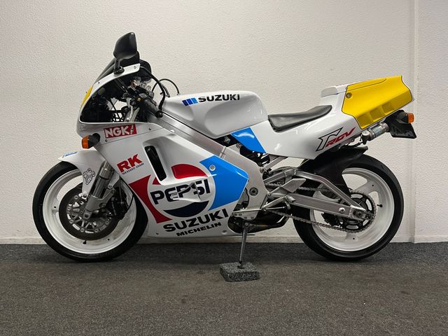suzuki - rgv-250