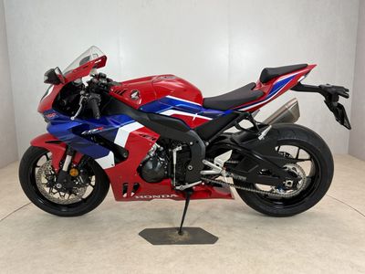 HONDA CBR 1000 RR-R FIREBLADE – foto 4