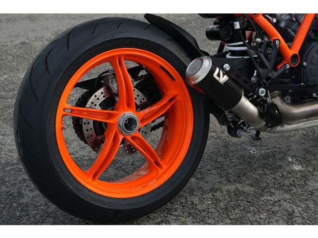 ktm - 1290-super-duke-r-evo