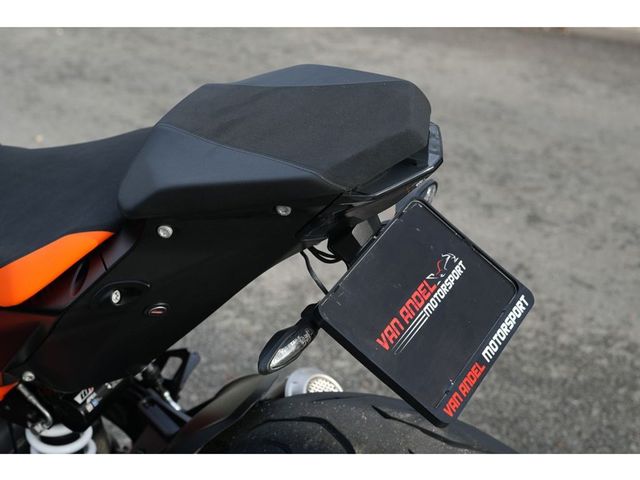 ktm - 1290-super-duke-r-evo