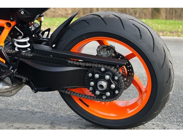 ktm - 1290-super-duke-r-evo