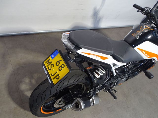 ktm - 390-duke-abs