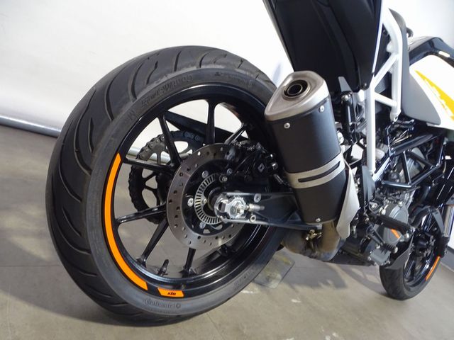 ktm - 390-duke-abs