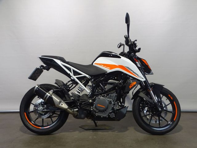 ktm - 390-duke-abs