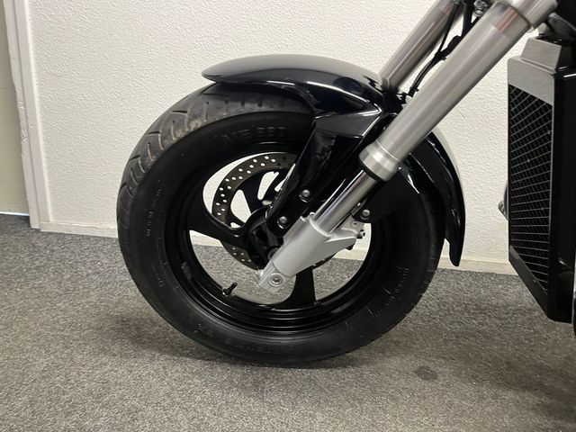 suzuki - intruder-m-800