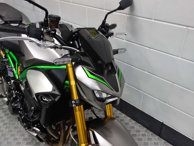 kawasaki - z900-se