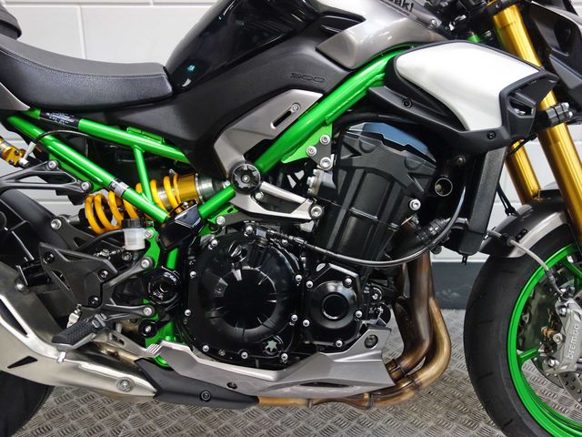 kawasaki - z900-se