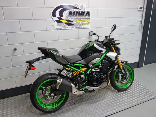 kawasaki - z900-se