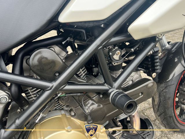 ducati - hypermotard-796