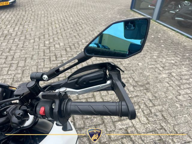 ducati - hypermotard-796