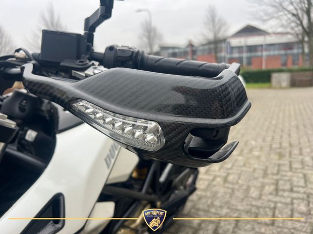 ducati - hypermotard-796