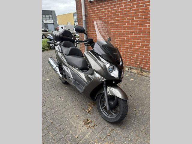 honda - silver-wing-600-abs