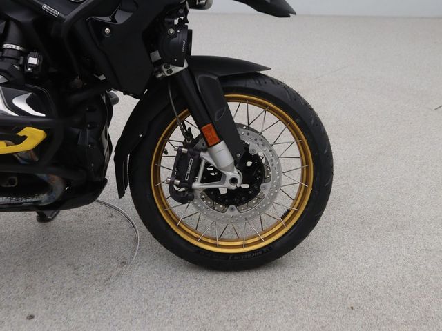 bmw - r-1250-gs-40-years-gs-edition