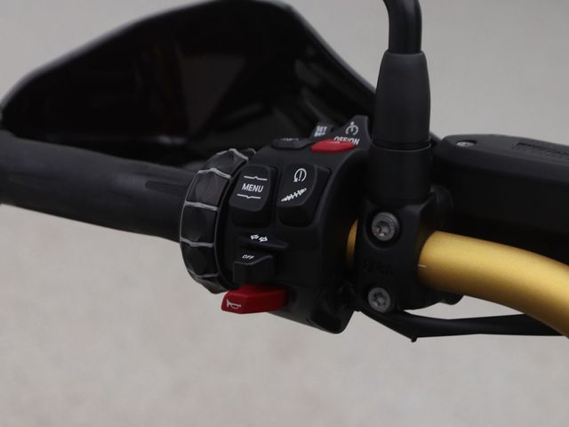 bmw - r-1250-gs-40-years-gs-edition