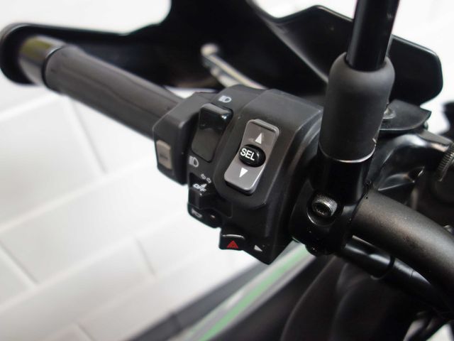 kawasaki - versys-650-grand-tourer