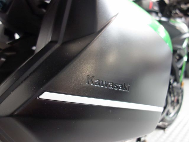 kawasaki - versys-650-grand-tourer