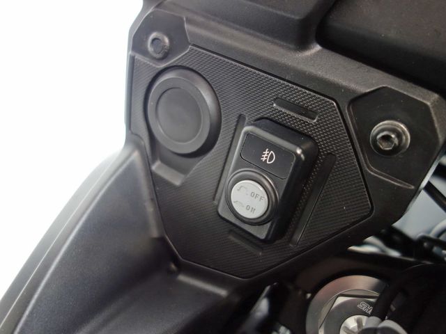 kawasaki - versys-650-grand-tourer