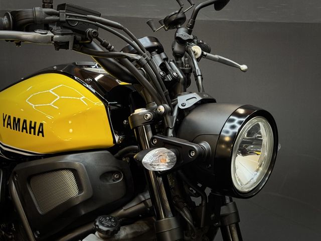 yamaha - xsr-700-abs