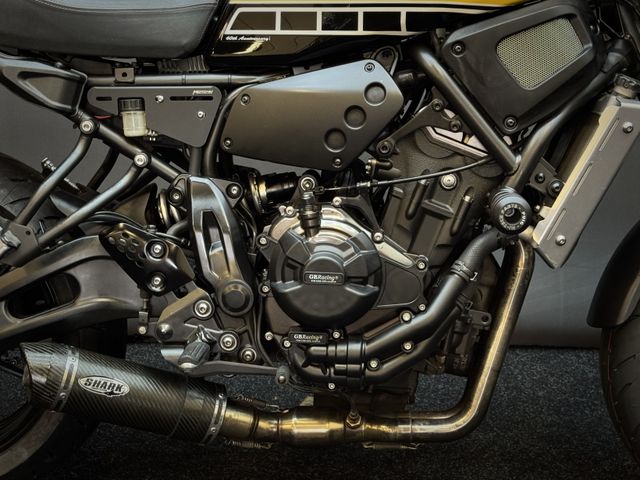 yamaha - xsr-700-abs
