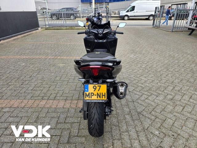 yamaha - tmax-tech-max-560