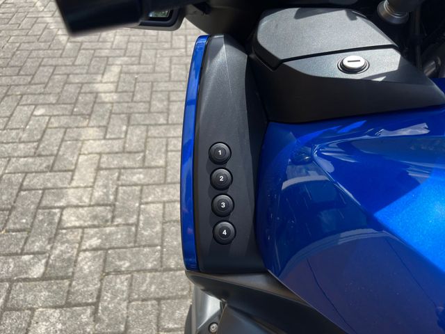bmw - r-1250-rt