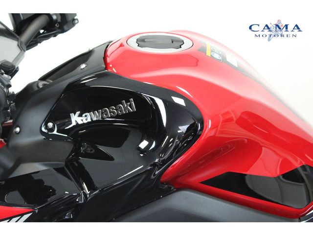 kawasaki - z900