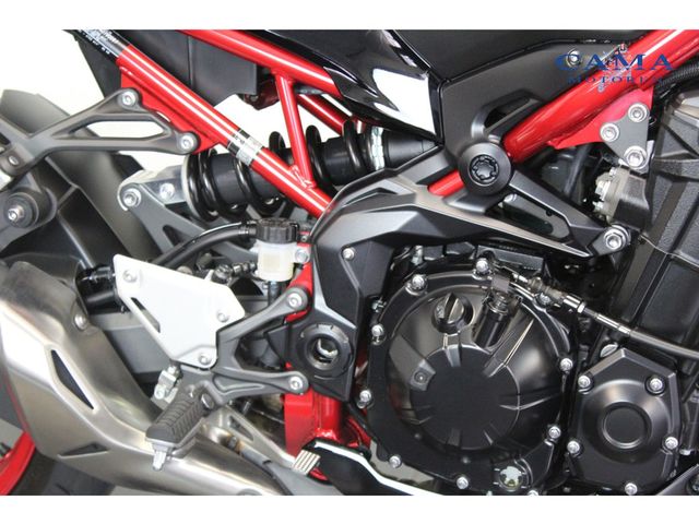 kawasaki - z900