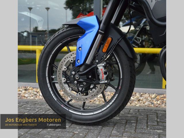 triumph - tiger-900-gt-pro