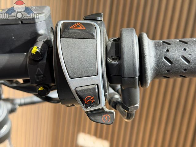 moto-guzzi - v-9-bobber