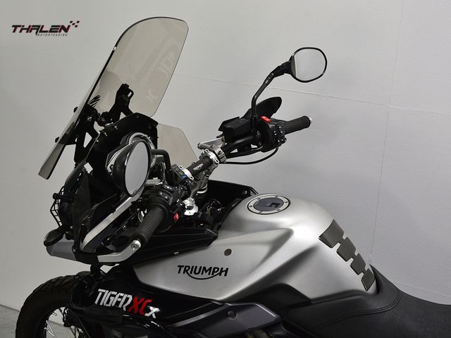 triumph - tiger-800-xcx