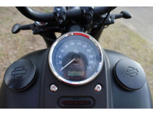 harley-davidson - street-bob-fxdb