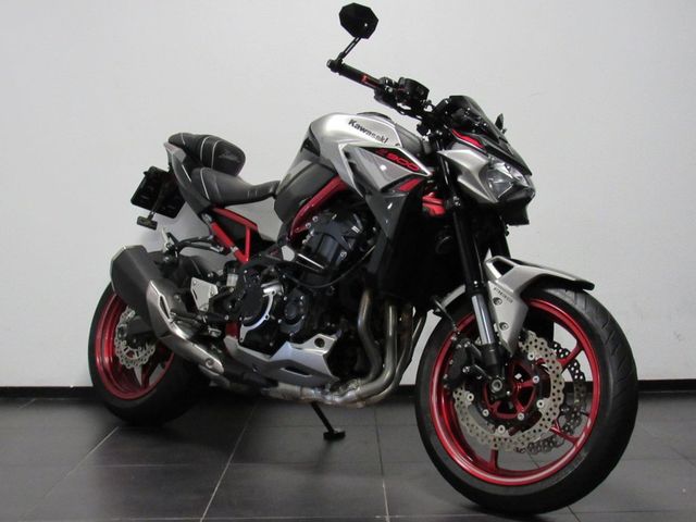kawasaki - z900