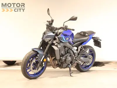 YAMAHA MT 09 Y-AMT – foto 3