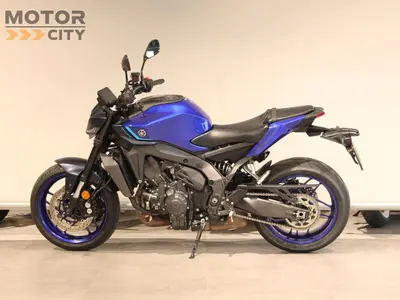 YAMAHA MT 09 Y-AMT – foto 4
