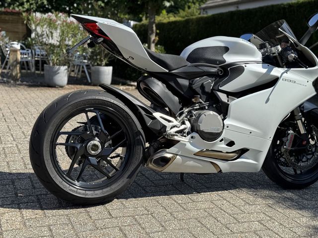 ducati - 899-panigale