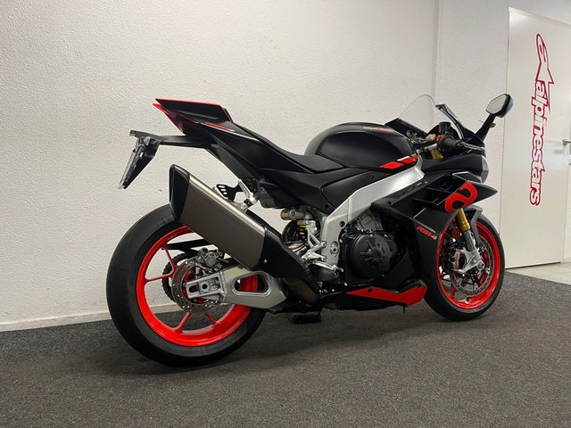 aprilia - rsv-4-r