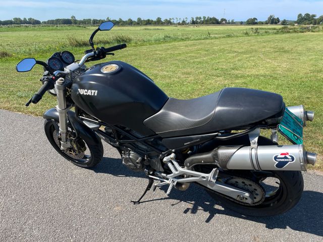 ducati - m-600-dark