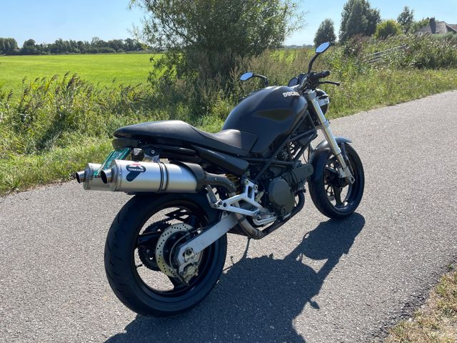 ducati - m-600-dark