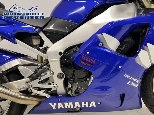 yamaha - yzf-r1