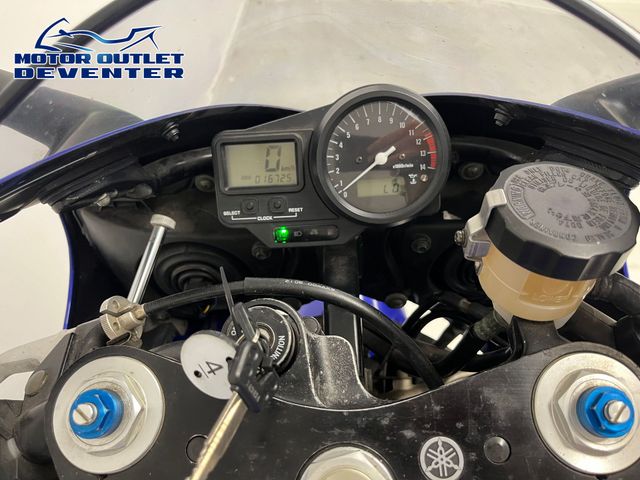 yamaha - yzf-r1