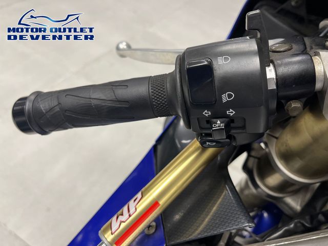 yamaha - yzf-r1