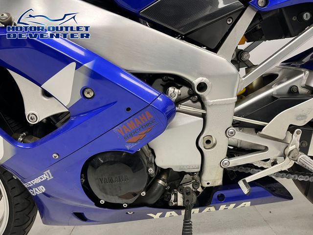 yamaha - yzf-r1
