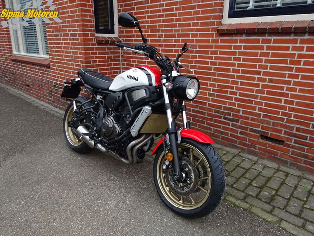 yamaha - xsr-700-abs